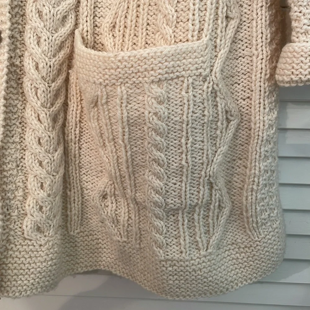 Handmade Oversized Button Down Cream Cable Beautiful Cardigan - Picture 4 of 10